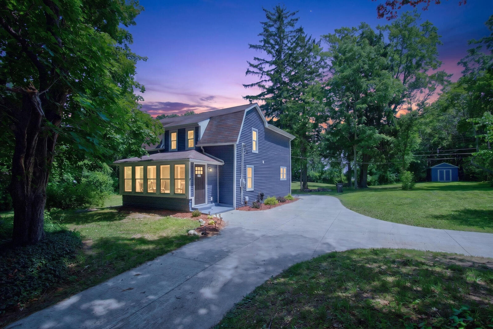 Property Photo:  1227 Wayne Street  MI 49202 