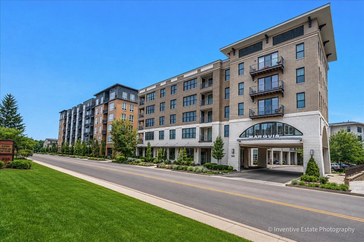 Property Photo: 940 Maple Avenue 309 IL 60515