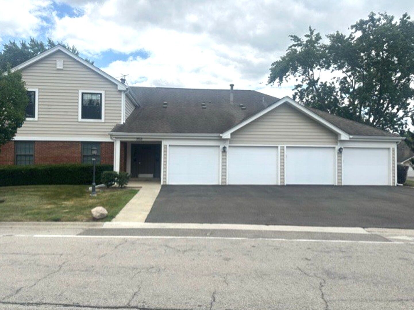 Property Photo:  353 Lambert Drive D-1  IL 60193 
