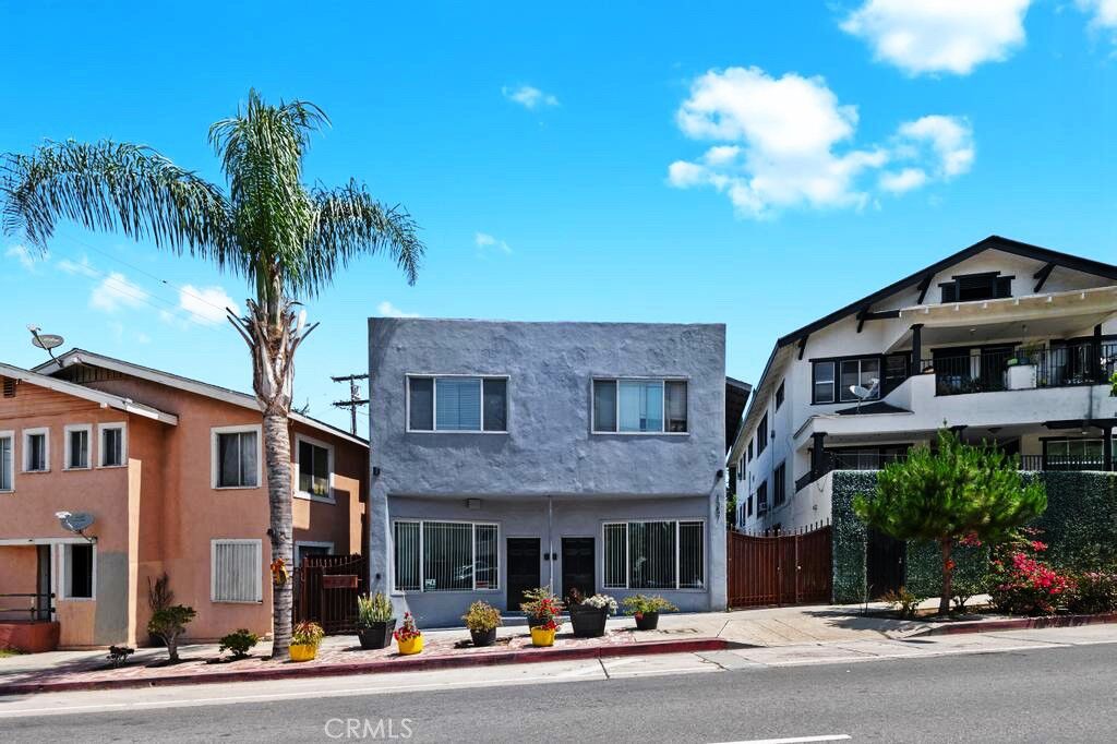 Property Photo: 1357 W Temple CA 90026
