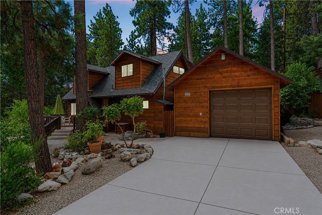 Property Photo: 1869 Twin Lakes CA 92397