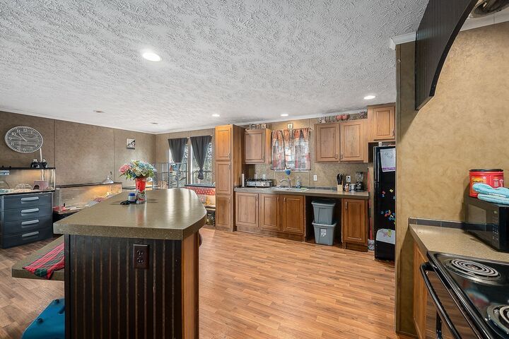 Property Photo: 1363 Laws Rd TN 37110
