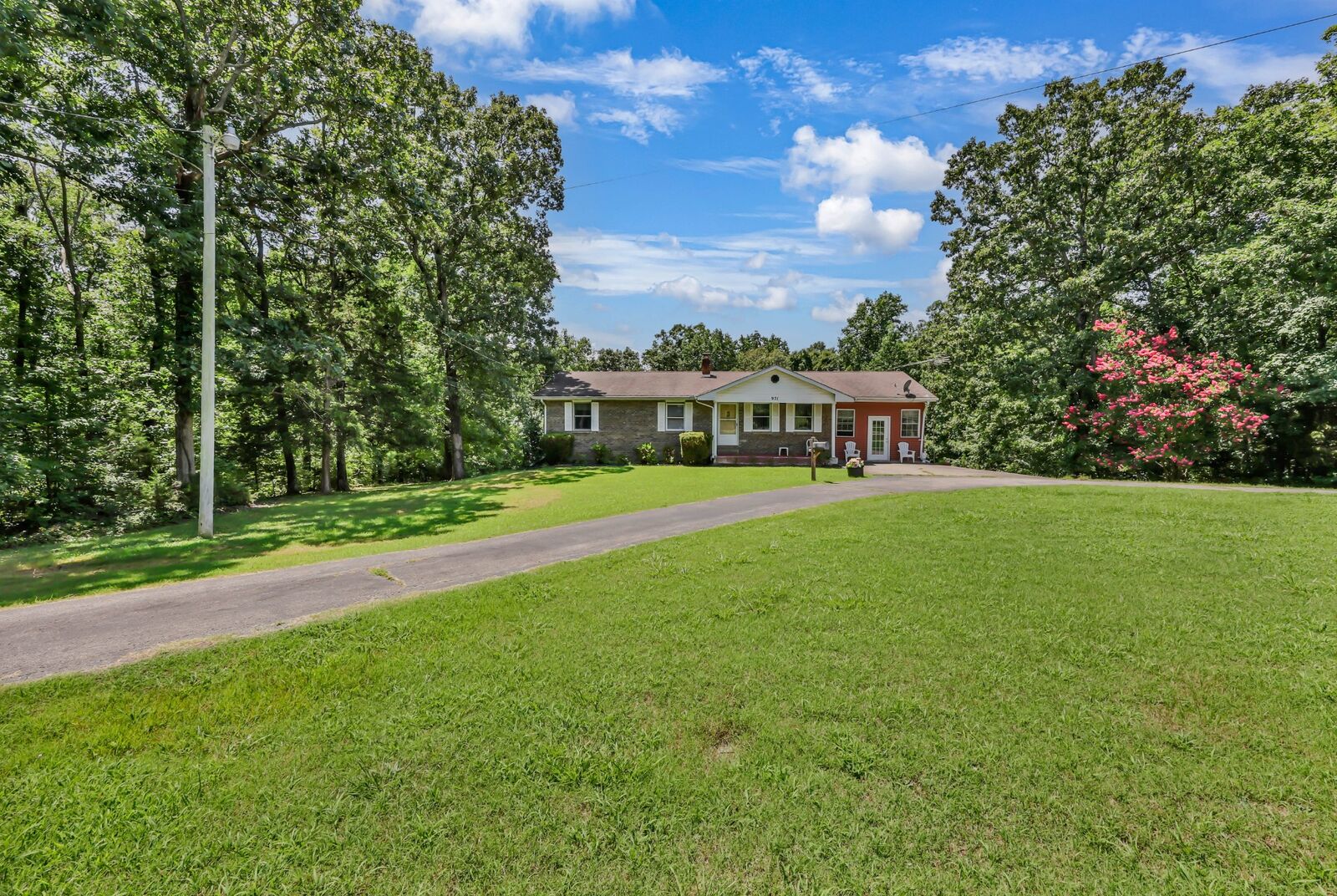 Property Photo: 931 Bumpus Mills Rd TN 37058
