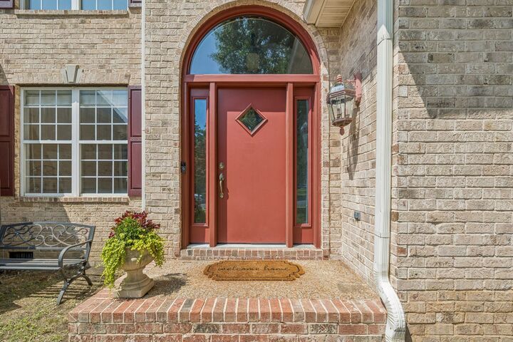 Property Photo: 401 Galloway Dr TN 37064