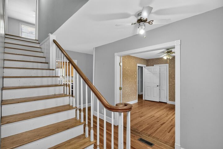 Property Photo: 118 S Graycroft Ave TN 37115