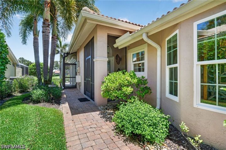 Property Photo: 13071 Southampton Drive FL 34135