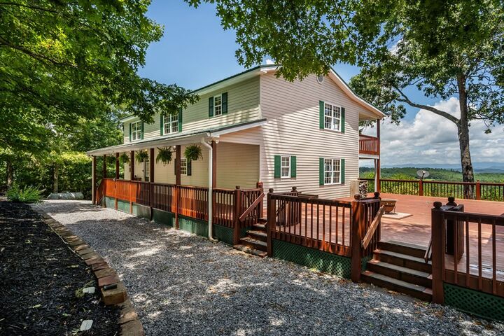 Property Photo: 334 Hawks Claw Trail GA 30560
