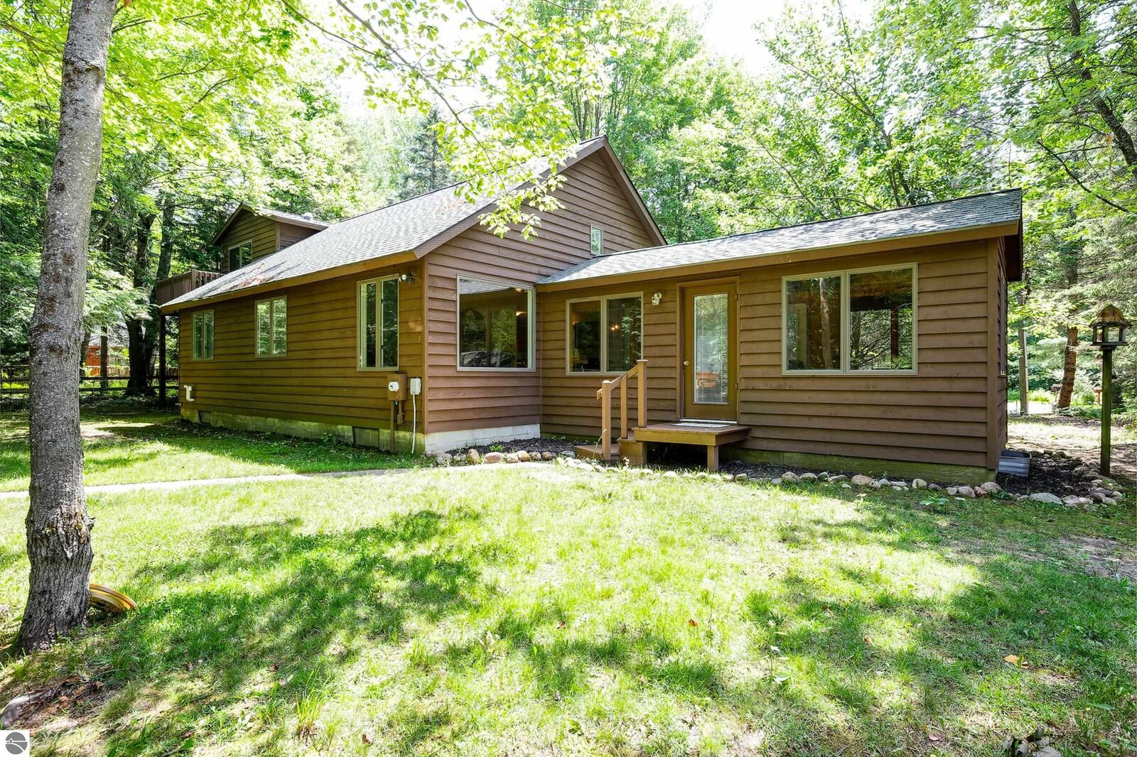 Property Photo:  15570 Betsie River Drive  MI 49683 