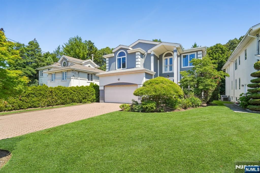Property Photo:  87 Irving Avenue  NJ 07632 
