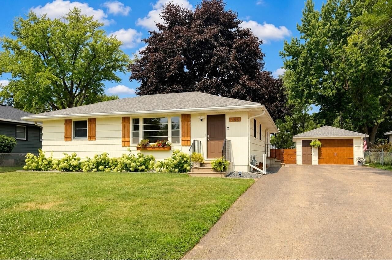 Property Photo:  340 Greenway Avenue N  MN 55128 