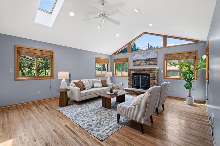 Property Photo:  4621 Ewing Avenue N  MN 55422 