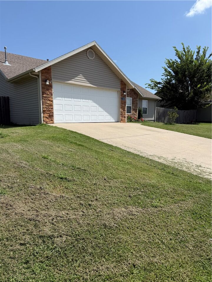 Property Photo:  1280 General Parson Drive  AR 72753 