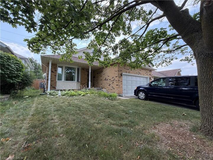 Property Photo:  436 Gatestone Boulevard  ON N2T 2J3 