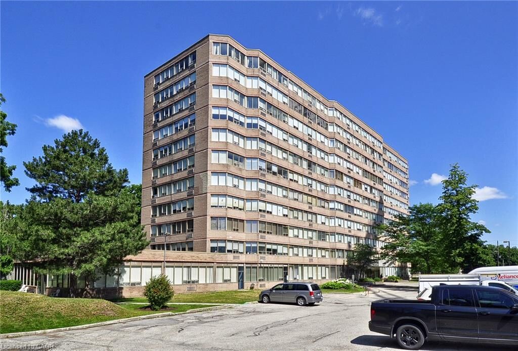 Property Photo:  3227 King Street E 105  ON N2A 3Z9 