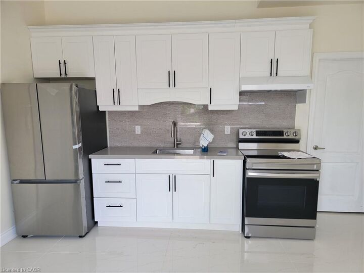 Property Photo:  103 Peel Street 1  ON N3S 5M3 