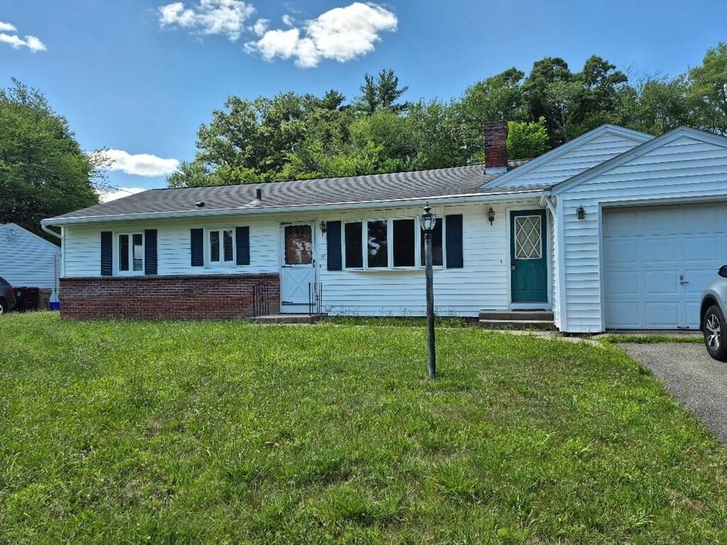 Property Photo:  39 Higher St  MA 01056 