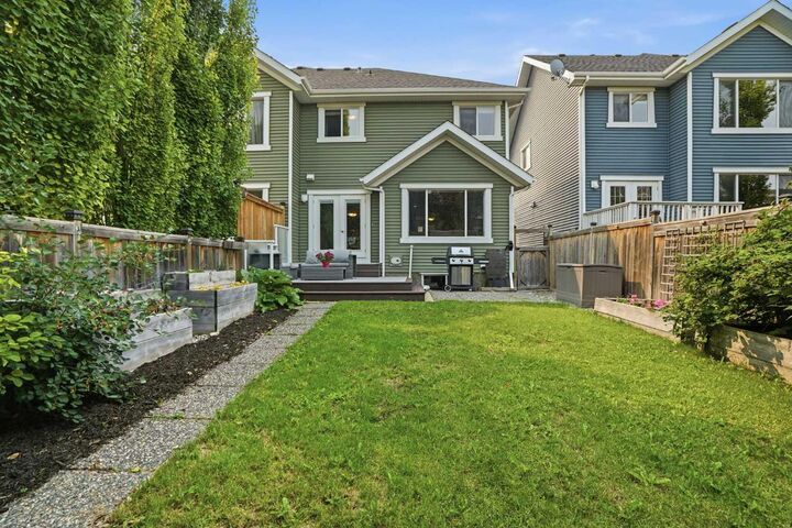 Property Photo:  14 River Heights Crescent  AB T4C 0J3 