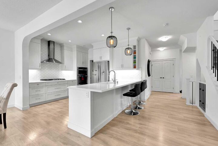 Property Photo:  154 Buckskin Way  AB T4C 2R7 