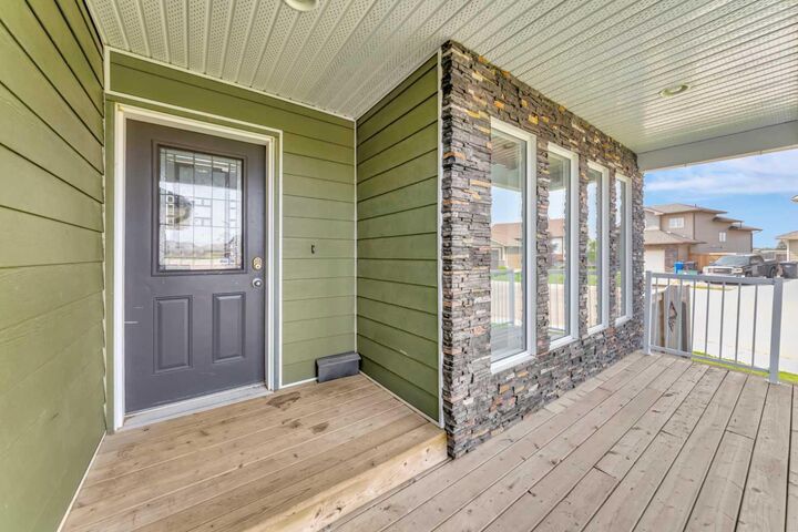 Property Photo: 2715 73 Avenue 41 AB T9V 2V8