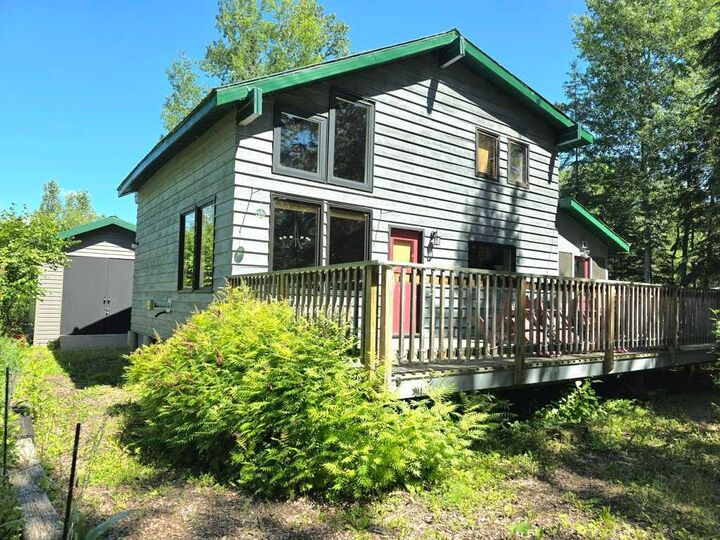 10 Poplar Crescent — photo 1
