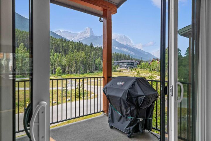 Property Photo: 1101 Three Sisters Parkway 105J AB T1W 0G6
