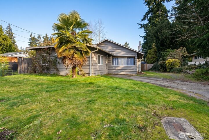 Property Photo:  23504  58th Avenue W  WA 98043 