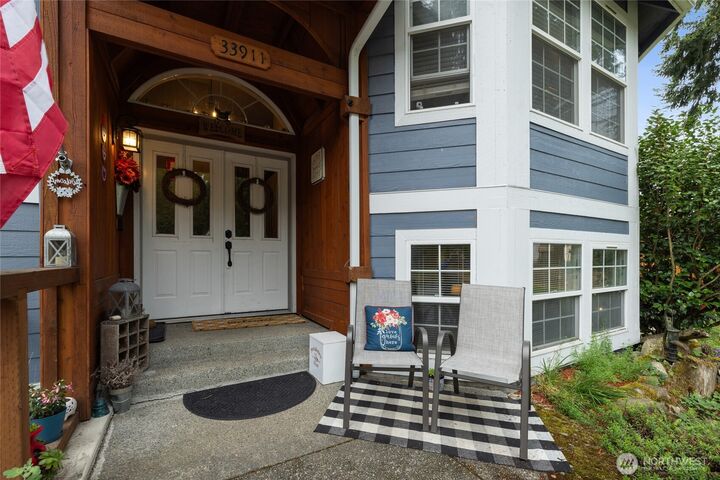 Property Photo: 33911 50th Avenue E WA 98328