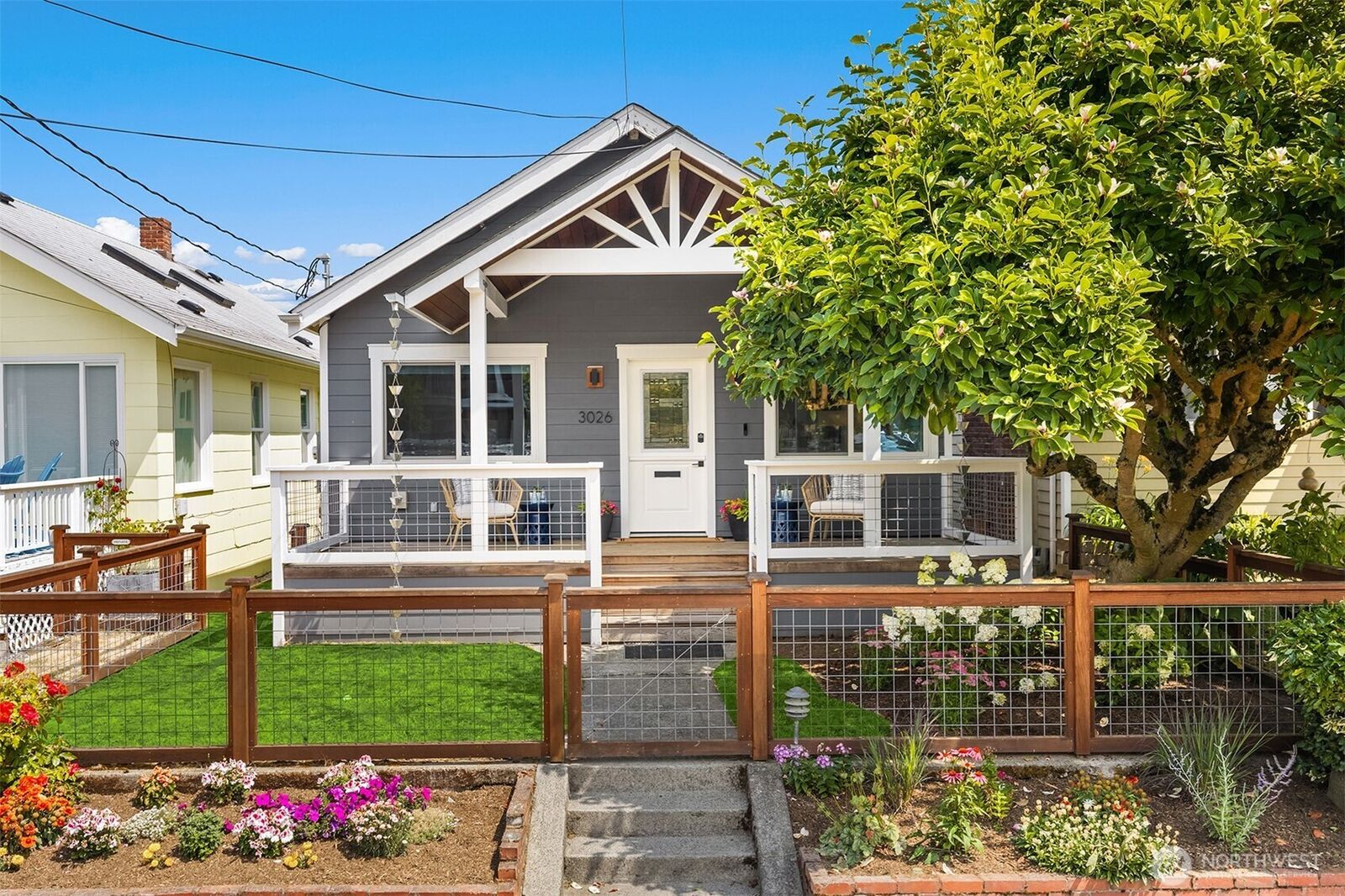 Property Photo:  3026  62nd Avenue SW  WA 98116 