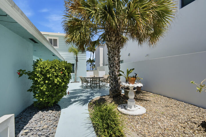 Property Photo: 1735 N Fort Lauderdale Beach Boulevard FL 33305