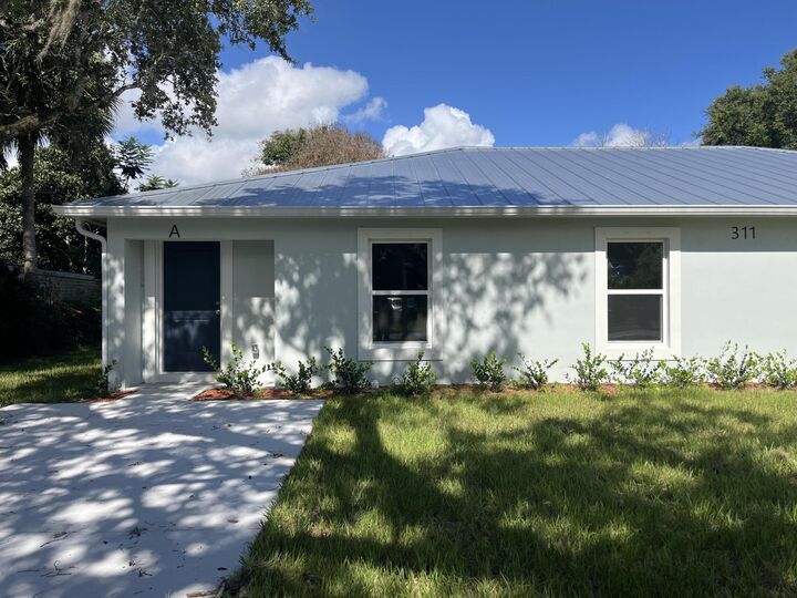 Property Photo:  311 N 16th Street  FL 34950 
