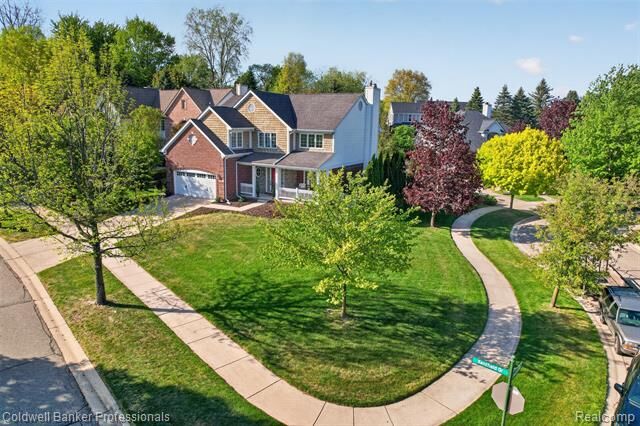 Property Photo: 1357 Kentfield Drive MI 48307