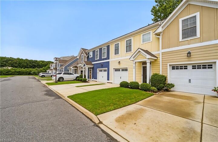 Property Photo:  20 Village Park Ln  VA 23662 