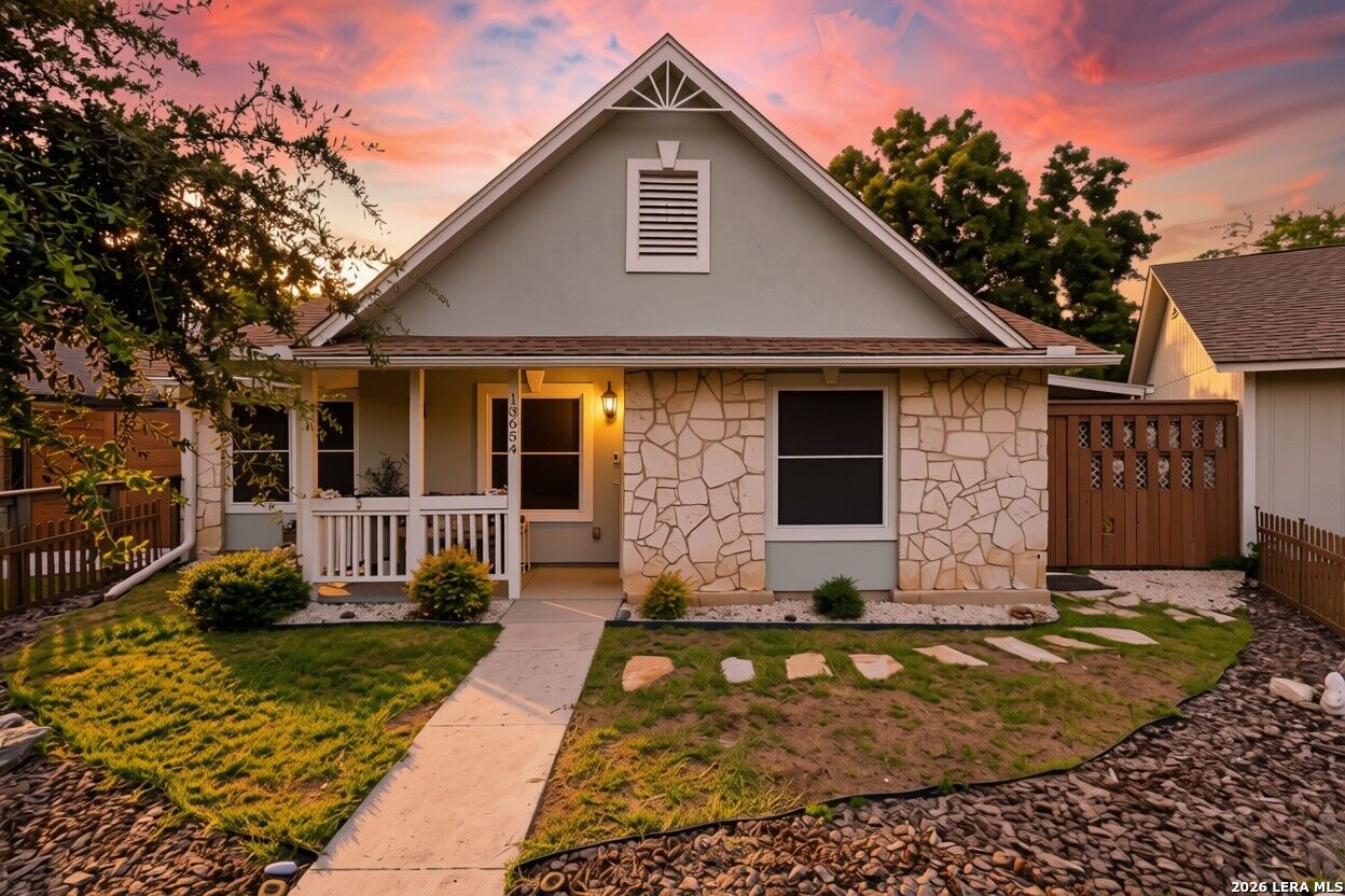Property Photo:  13654 Princes Knls  TX 78231 