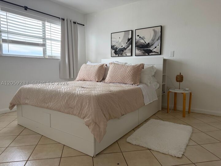Property Photo: 1881 Washington Ave 10F FL 33139