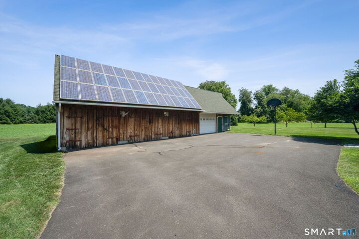 Property Photo: 33 Norton Road CT 06016