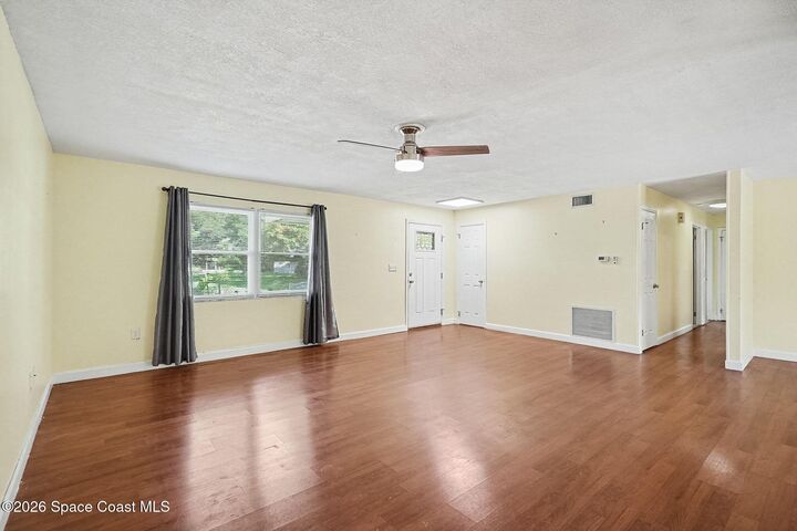Property Photo:  886 Barris Lane  FL 32955 