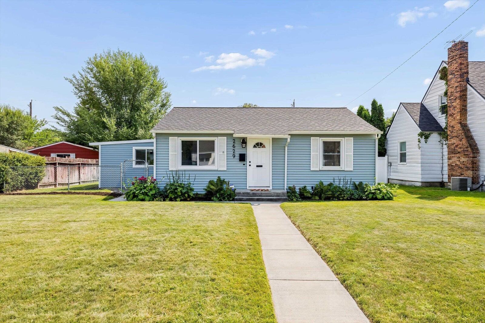 Property Photo:  2629 W Crown Ave  WA 99205 