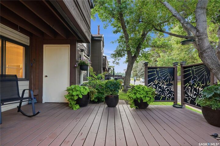 Property Photo: 441 Pendygrasse Road 104 SK S7M 5C1