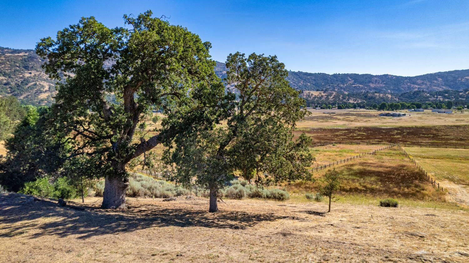 Property Photo:  23700 Dart Drive  CA 93561 