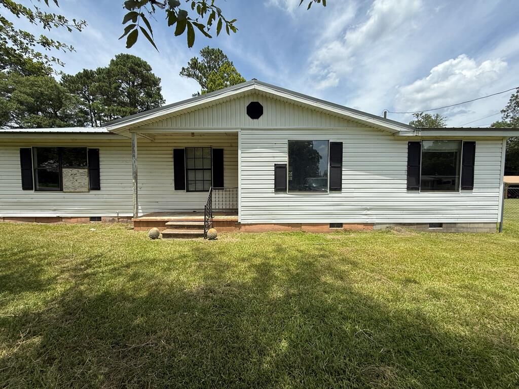 Property Photo:  117 Branch Drive  GA 31750 