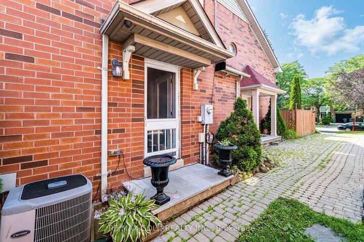 23 Rain Lily Lane — photo 1