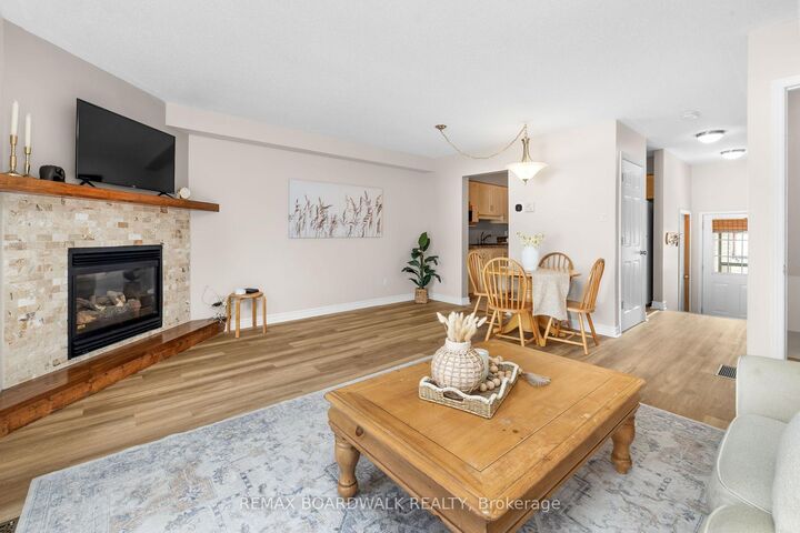 Property Photo: 240 Mississippi Court 12 ON K7C 4R1