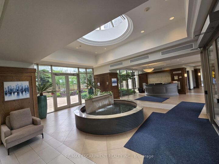 Property Photo: 2391 Central Park Drive 612 ON L6H 0E4