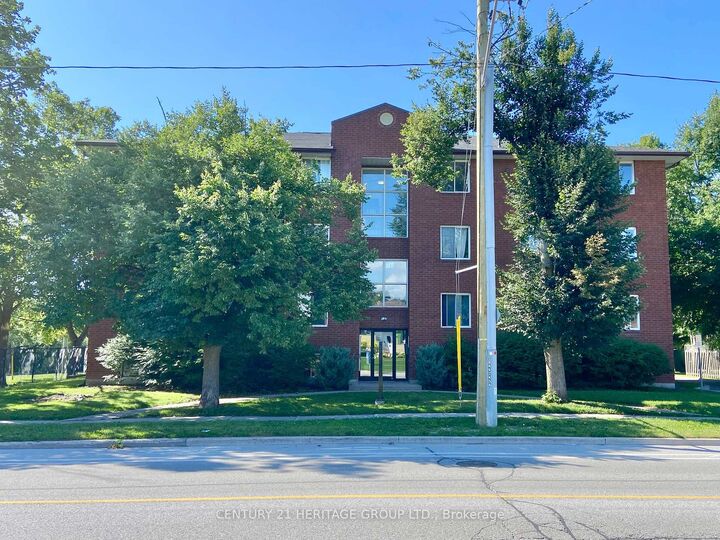 Property Photo: 170 Grove Street E 302 ON L4M 2P7