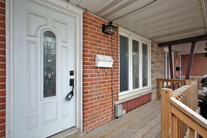 3074 Merritt Avenue — photo 1