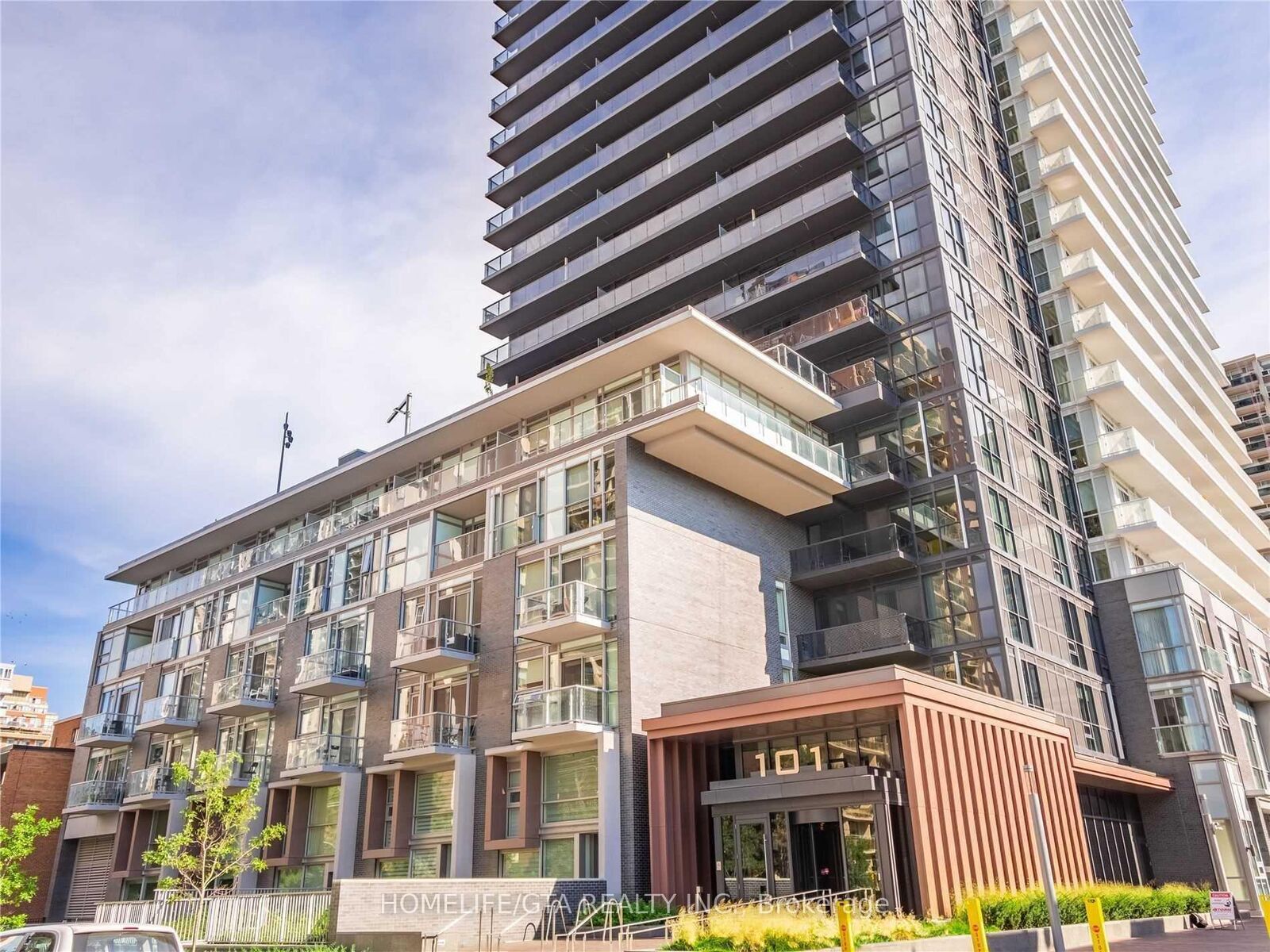 Property Photo:  101 Erskine Avenue 605  ON M4P 1Y5 