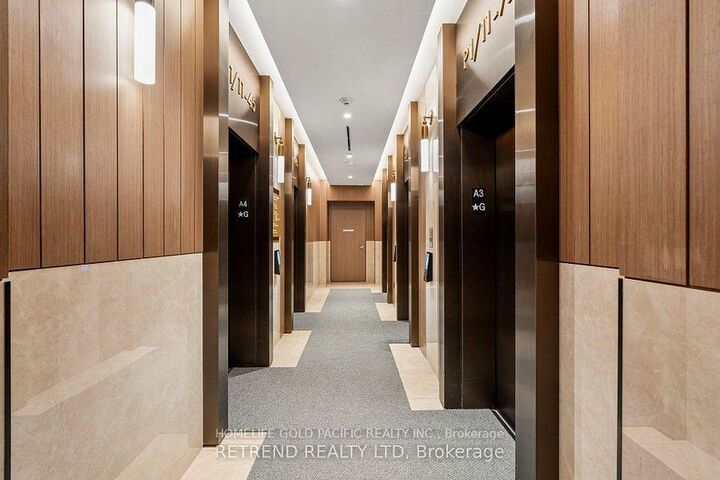Property Photo:  1 Concord Cityplace Way 4201  ON M5V 0X3 