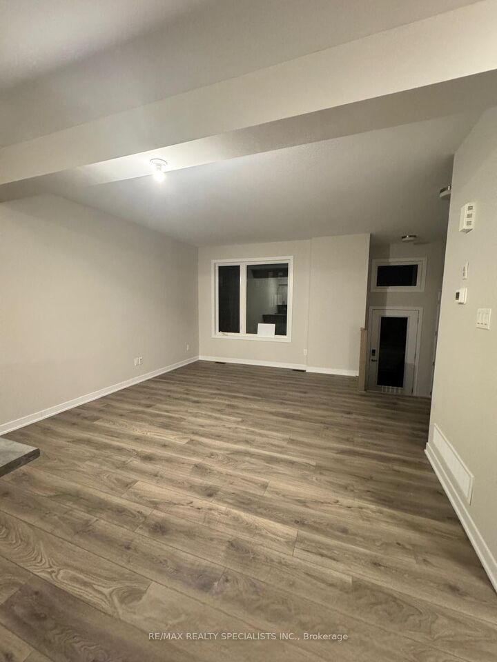228 Speckled Alder Row — photo 1