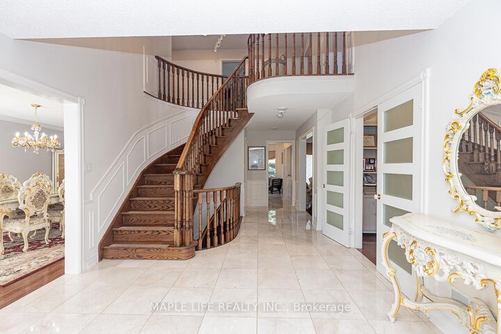 Property Photo:  1 Elderwood Drive  ON L4B 2X3 