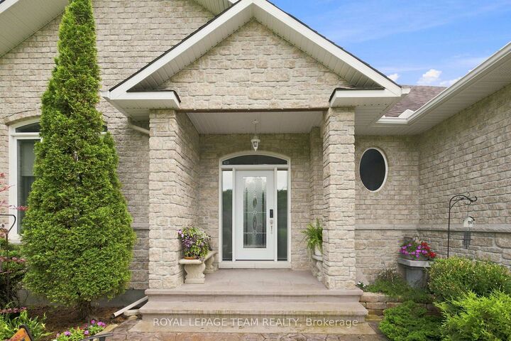 Property Photo:  6810 Pebble Trail Way  ON K4P 0B7 